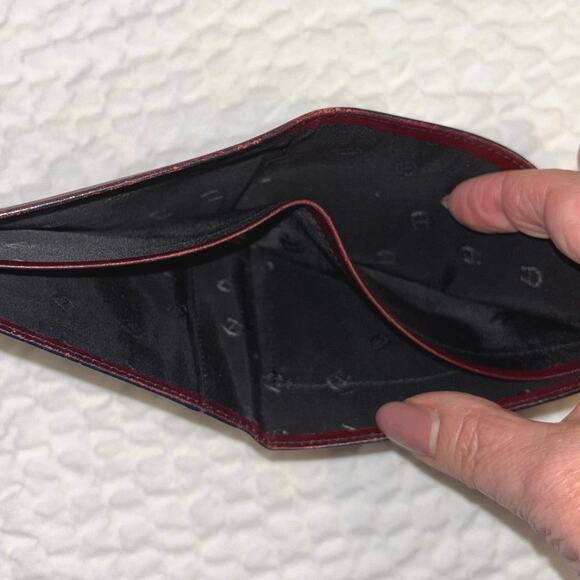 Agnier Burgundy Bifold Leather Wallet - Picture 5 of 6